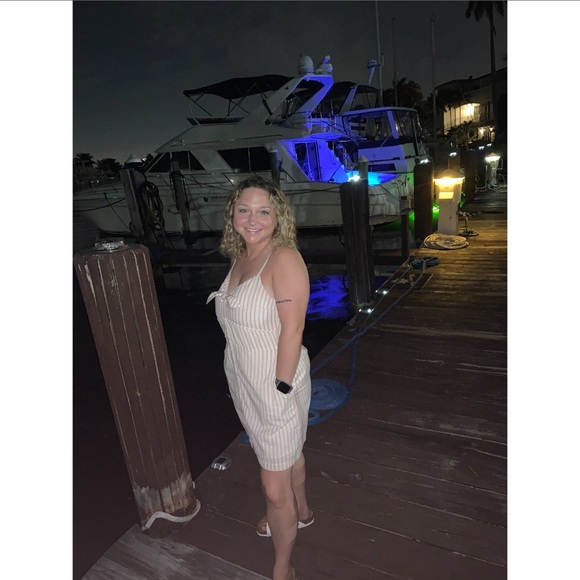 Meet your Posher, Anna - Picture 3 of 7